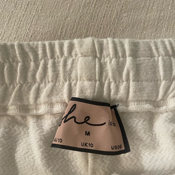 🌟Host Pick🌟NWT Tenley Shorts by she.is.us - Picture 9 of 11